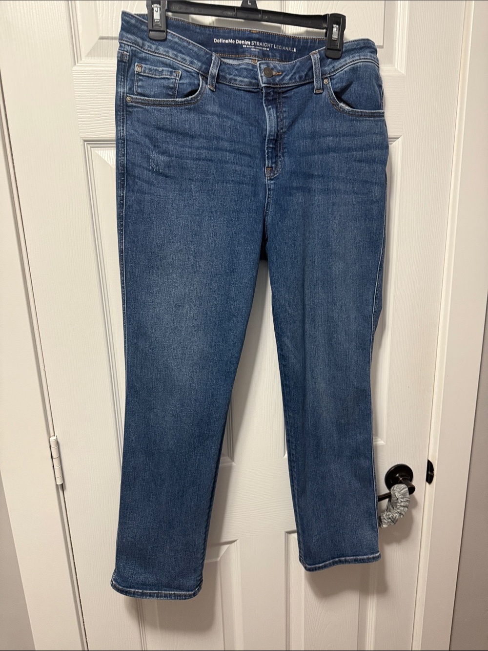 Chico's Classic Mid-Blue Straight Ankle Jeans